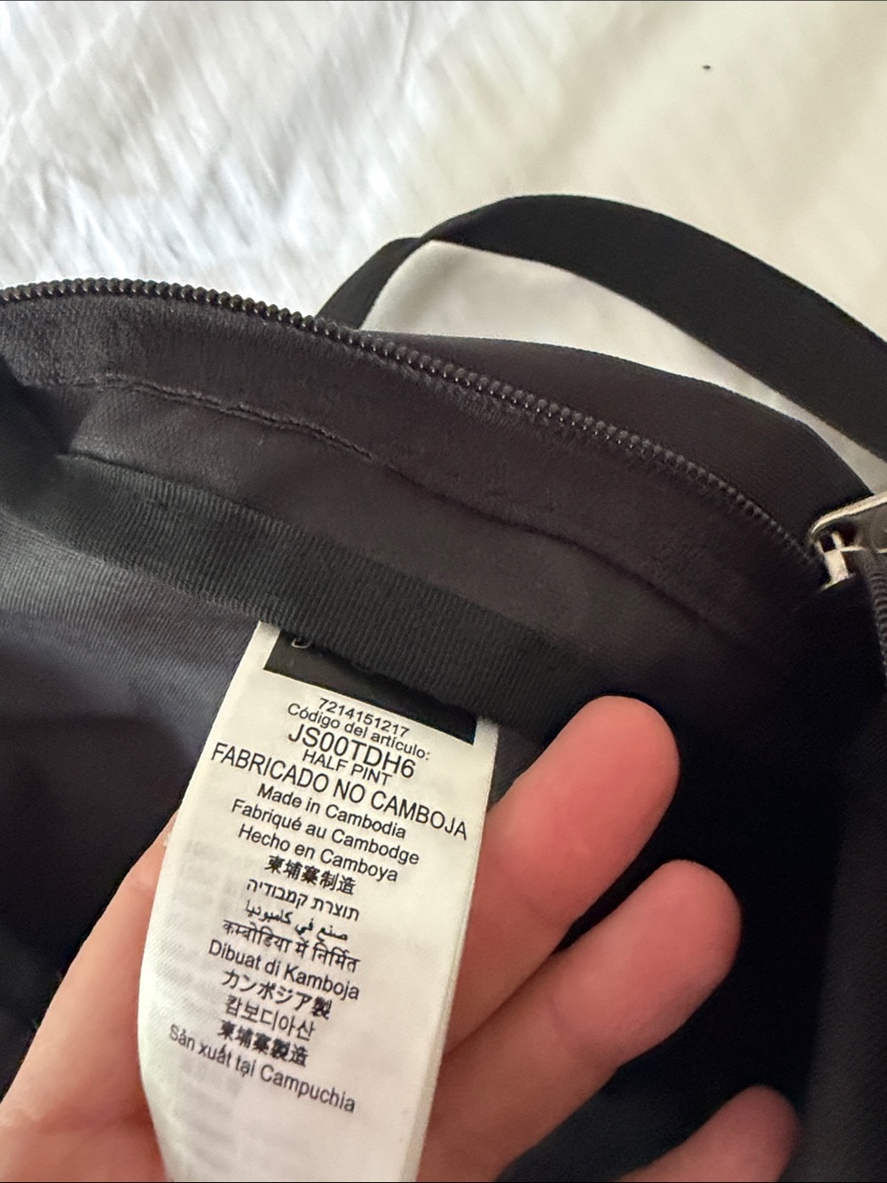 Mini Jansport Black Everyday Backpack with Front pocket - Picture 3 of 3